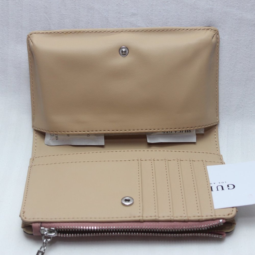 GUESS Women's Beville Smartphone Wallet wristlet - Picture 5 of 5